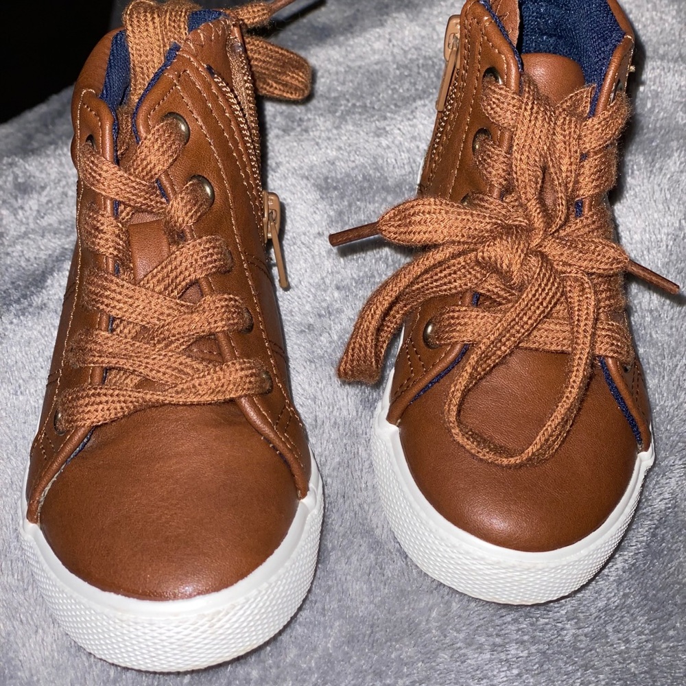 Boys Tan Mid Top Sneakers